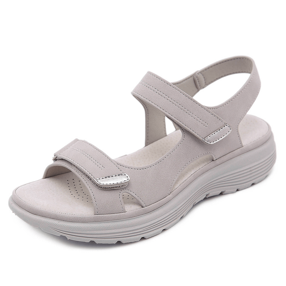 Stylische orthopädische Damen Sandalen in modernem Design. Offene Sommerschuhe für Komfort & Stil, ideal für Frühling.