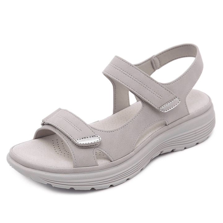 Stylische orthopädische Damen Sandalen in modernem Design. Offene Sommerschuhe für Komfort & Stil, ideal für Frühling.