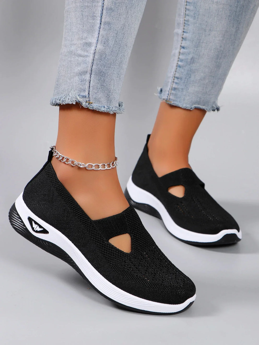 Ergonomische Komfortschuhe für Damen, bieten Unterstützung und Dämpfung für die Fußgesundheit.