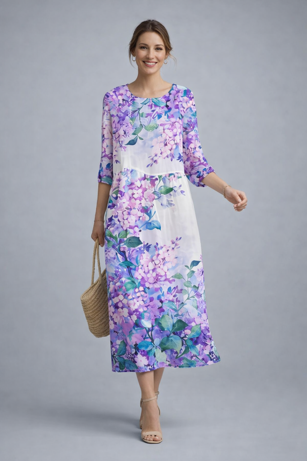Damen Midikleid für den Sommer mit floralem Design. Ein luftiges Freizeitkleid, elegant und angenehm zu tragen.
