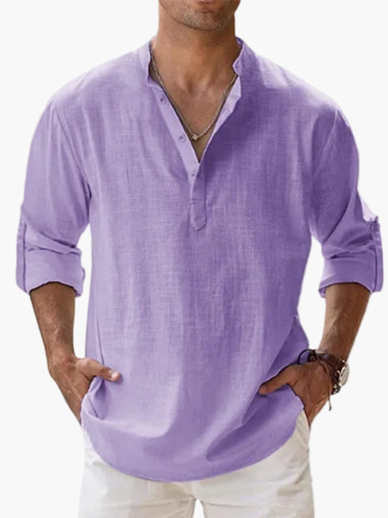 Stilvolles Herren Langarmhemd mit Krempelärmeln & Henley-Ausschnitt, ein Must-have für entspannte Herrenmode.