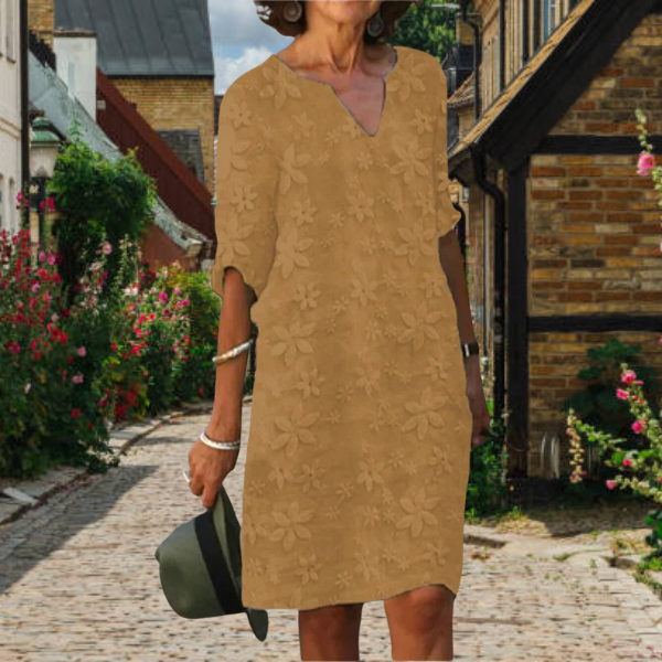 Tailliertes Damen Midikleid mit V-Ausschnitt, Blumenmuster. Perfektes Sommer- & Partykleid für Hochzeitsgäste.