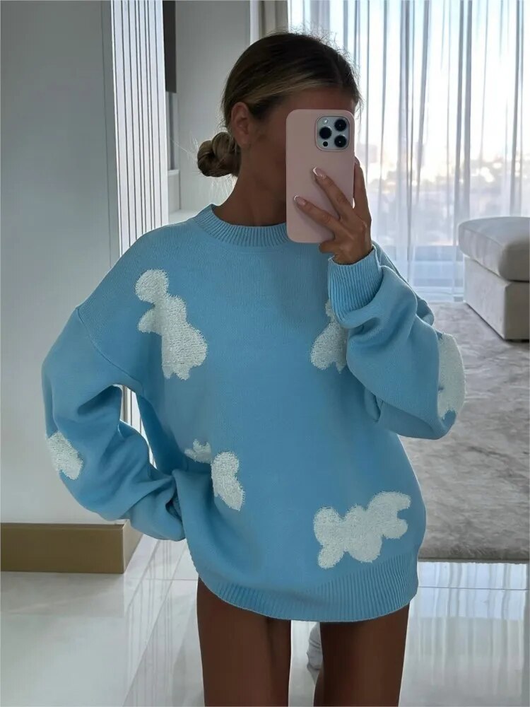 Klassischer Damen-Strickpullover für Winter. Bequemer Kuschelpullover, perfekt für kalte Tage.