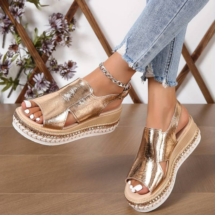 Verstellbare orthopädische Plateausandalen für Damen, Silber, modisch & komfortabel.