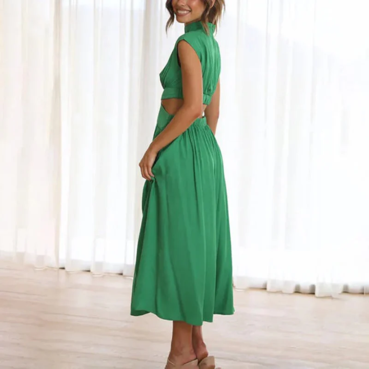 Ärmelloses schwarzes Damen Maxikleid, elegant und festlich, mit stilvollem Cut-out für Partys.
