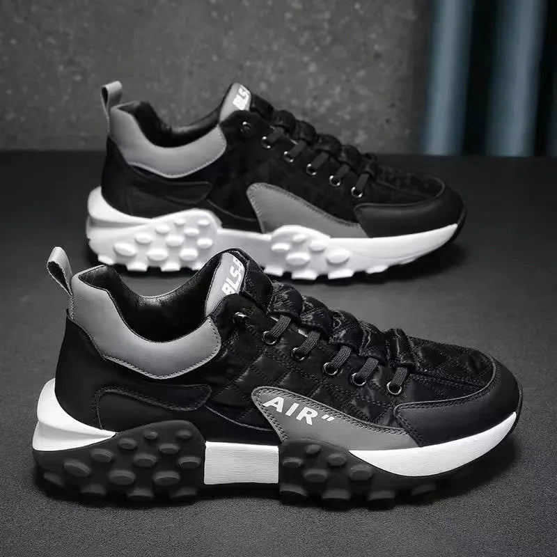 Schwarze orthopädische SupportMax Herrenschuhe für optimalen Komfort und Stütze im Alltag.