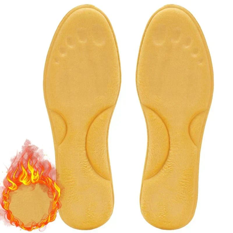 Ergonomische selbstwärmende Thermo-Einlegesohlen, schützen Füße vor Kälte bei Outdoor-Aktivitäten.
