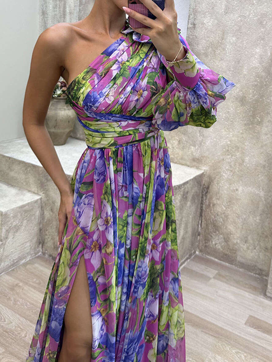 Lila Blumen Maxikleid für Damen, One-Shoulder Design, fließender Stoff mit Seitenschlitz, festliches Freizeitkleid.