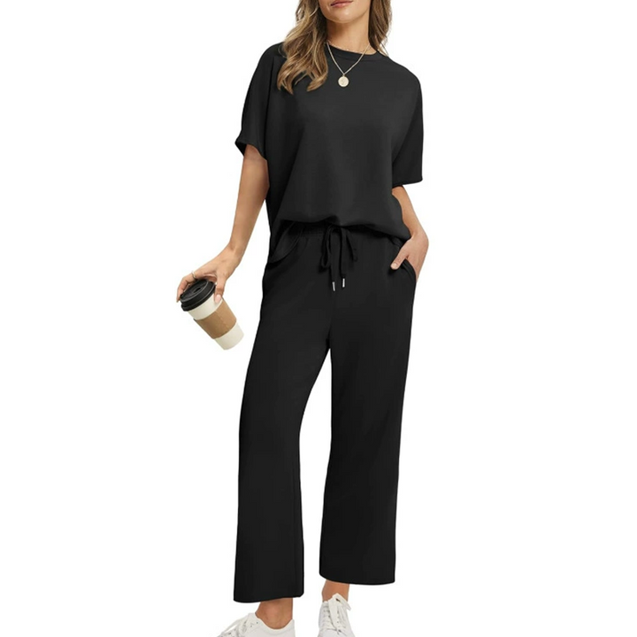 Modernes Damen Loungewear Set mit Halbarm Oberteil & knöchellanger Hose, locker & bequem für Freizeit.