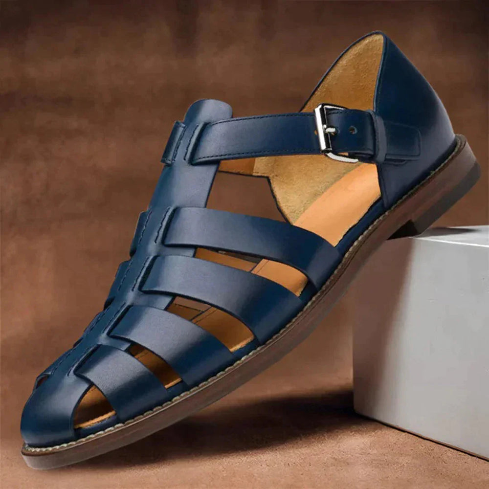 Hochwertige Dax Herrensandalen aus Leder mit rutschfester Sohle. Perfekte Sommerschuhe für Reisen & Outdoor.