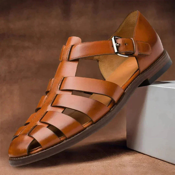 Moderne Dax Herrensandalen aus hochwertigem Leder, bequem für Sommer & Freizeit. Perfekte Alltagsschuhe.