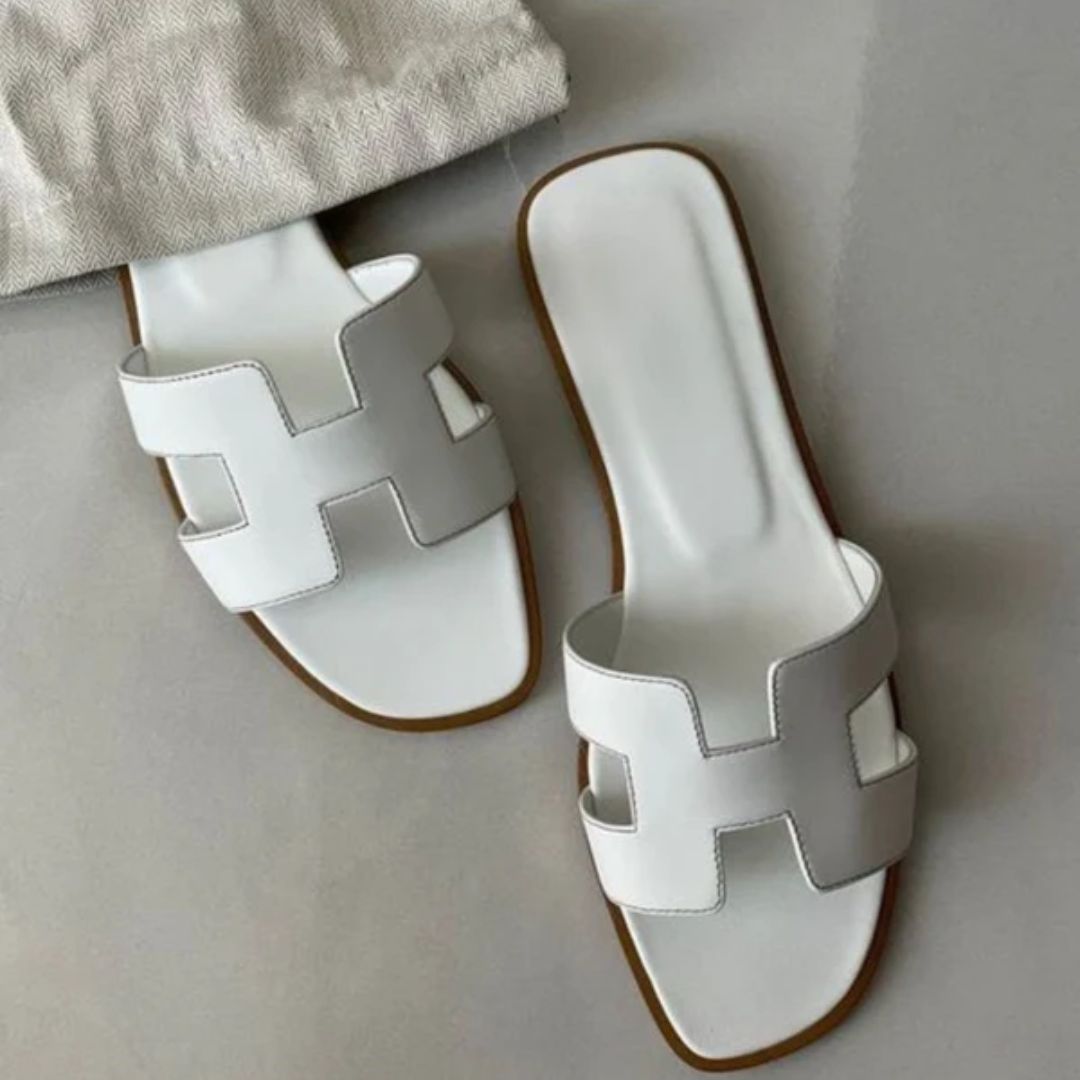 Stilvolle Damen Sandalen für den Sommer, bequem und trendy. Perfekte Sommerschuhe für Urlaub und Freizeit.
