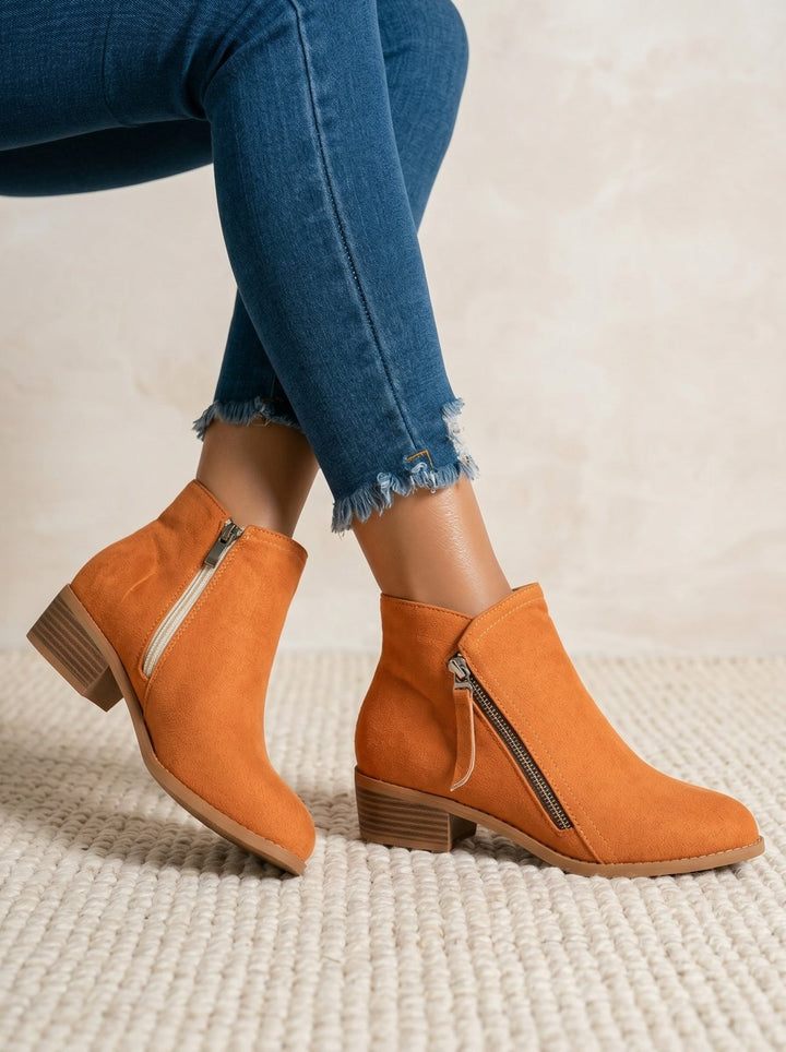 Schwarze Damen Stiefeletten mit bequemem Blockabsatz, ideal für Herbst-Looks & langes Tragen.