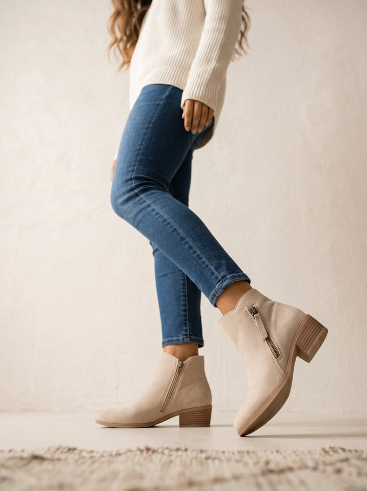 Bequeme Herbst-Stiefeletten für Damen: Alltagsschuhe mit stabilem Blockabsatz & Reißverschluss.