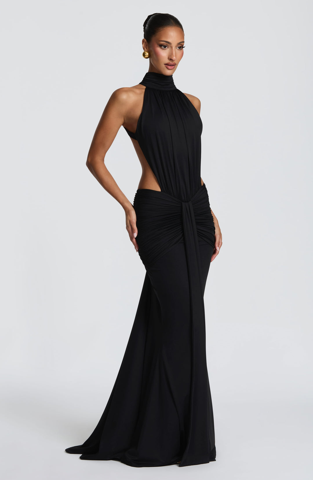Schwarzes Neckholder Maxikleid, tiefer Rückenausschnitt, elegant, Damen Abendkleid, Gala & Event.