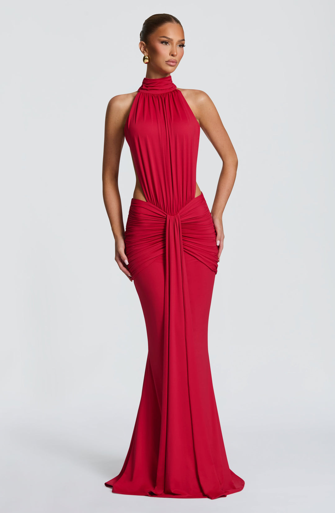 Schwarzes festliches Damen Maxikleid, Neckholder-Design, offener Rücken, Abendgarderobe elegant.