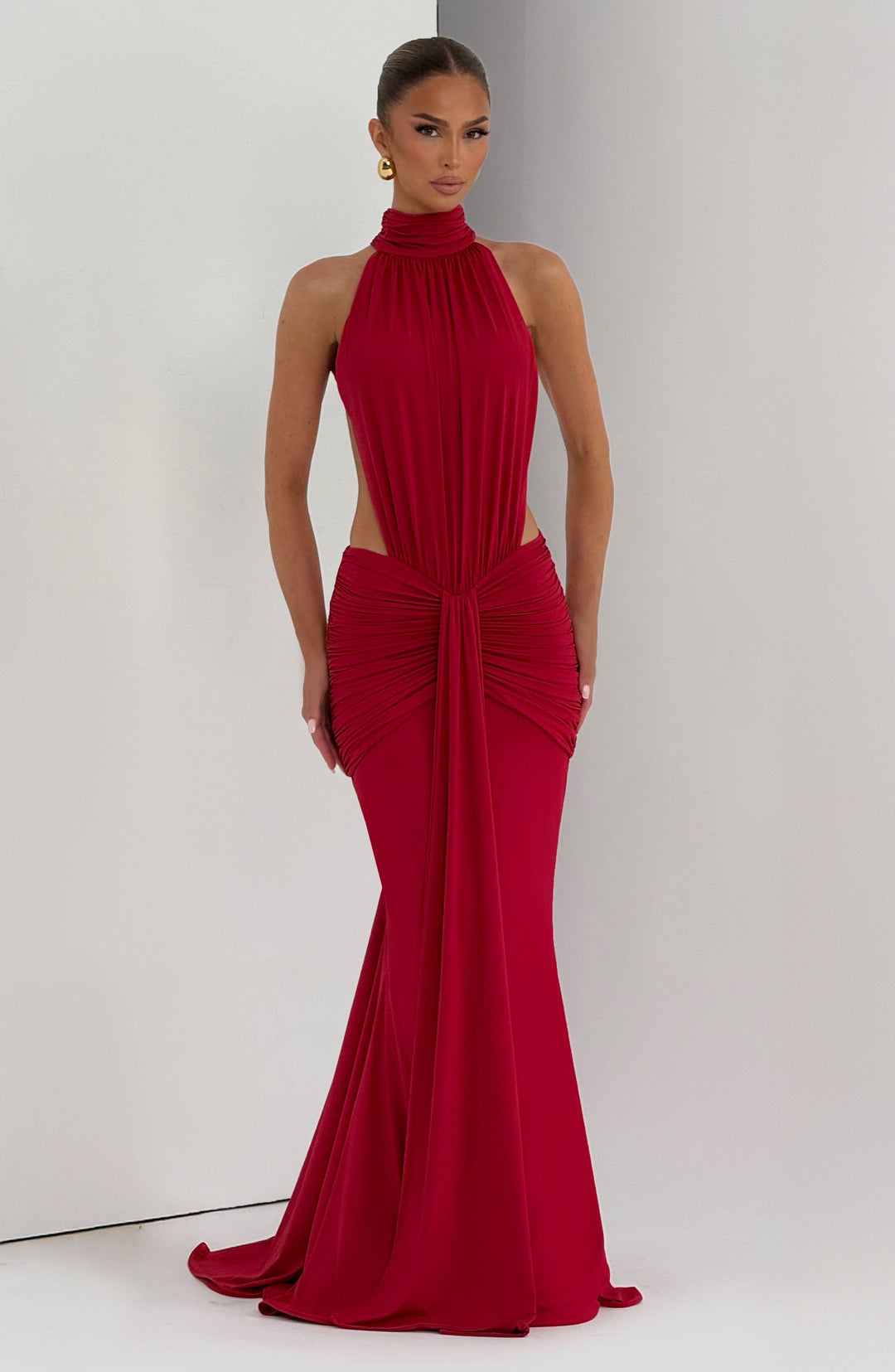 Grünes Gala-Abendkleid, Neckholder-Stil, tiefer Rückenausschnitt, Damenkleid, luxuriös & lang.