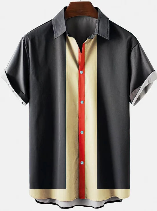 Entspanntes Herren Kurzarmhemd mit Retro-Streifen, ideal für warme Tage und Reisen.