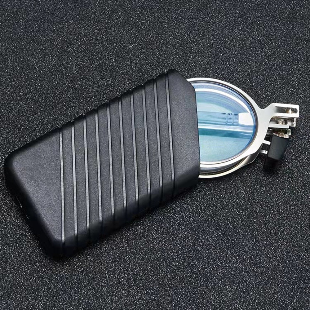 Kompakte Unisex-Faltbrille in Silber, ultraleicht für Reisen. Inkl. Etui, ideal als Lesehilfe & Augenpflege.