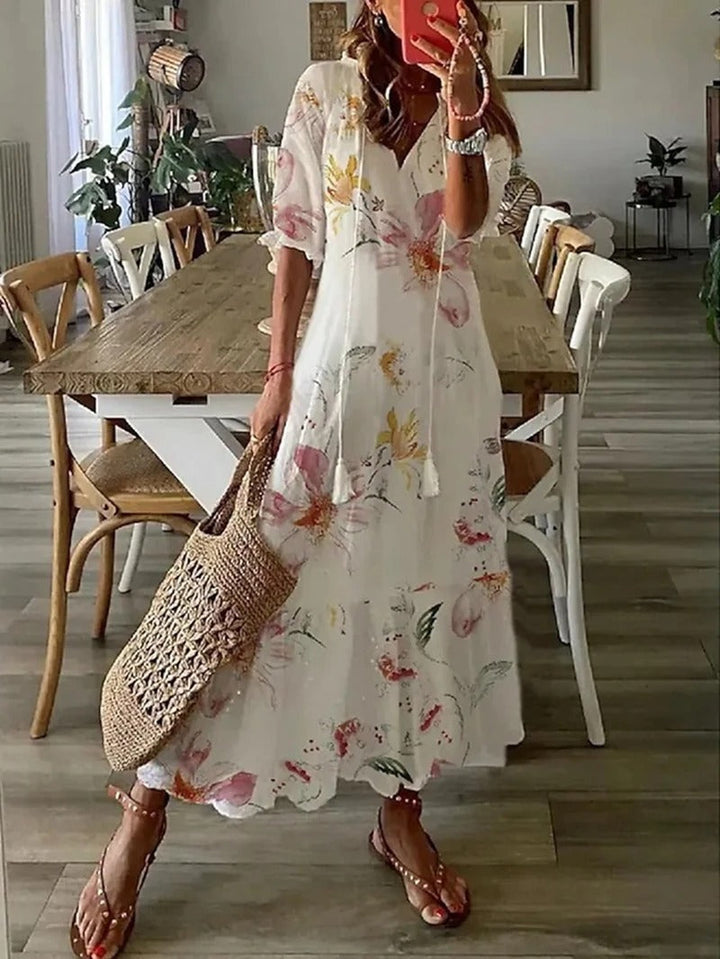 Entspanntes Damen Boho Maxikleid mit entspannter Passform, ideal als luftiges Sommer- oder Urlaubskleid.