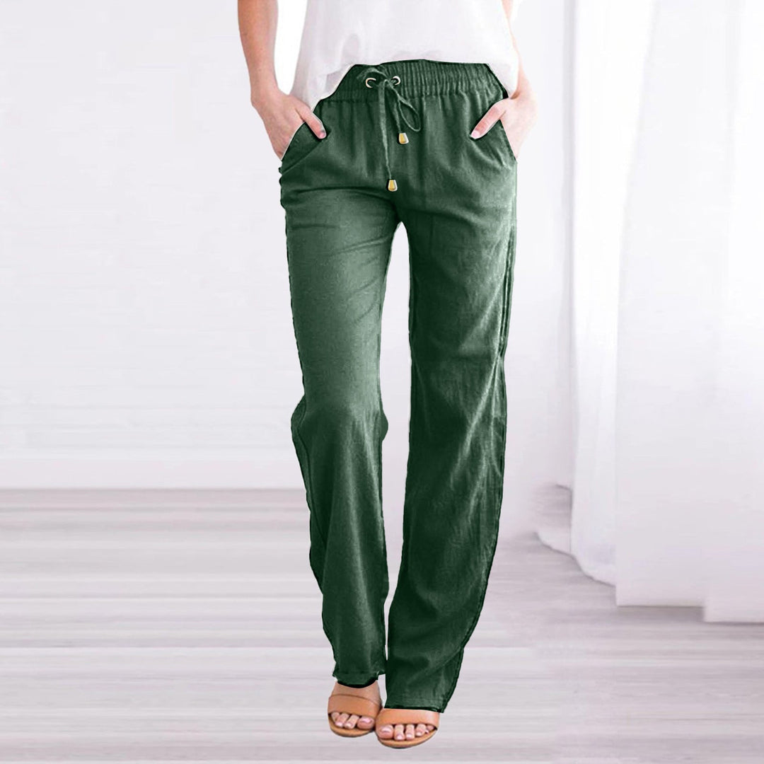 Lockere, leichte Damen Hose Regular Fit. Bequem und modern für Sommer und Freizeitmode.