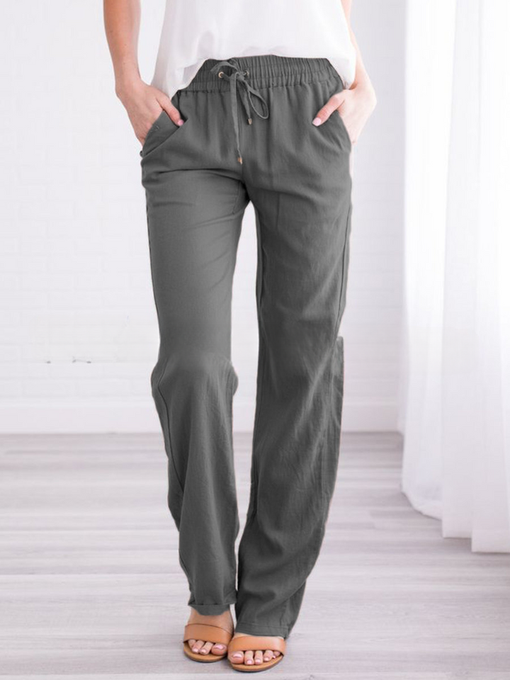 Moderne, urbane Damen Freizeithose, leicht & bequem. Perfekt für den Sommer.