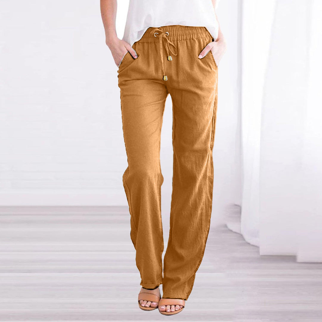 Trendige, leichte Damen Freizeithose Regular Fit. Moderne, nachhaltige Sommerhose für Damenmode.