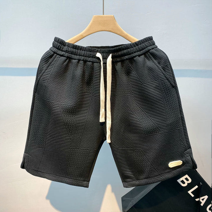 Nahaufnahme der bequemen Herren Casual Shorts; weicher Stoff & elastischer Bund garantieren optimalen Tragekomfort.