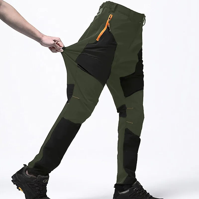 Ganzjährige Cargo-Outdoorhose für Herren, wasserdicht & winddicht. Robuste Freizeithose für Abenteuer bei jedem Wetter.
