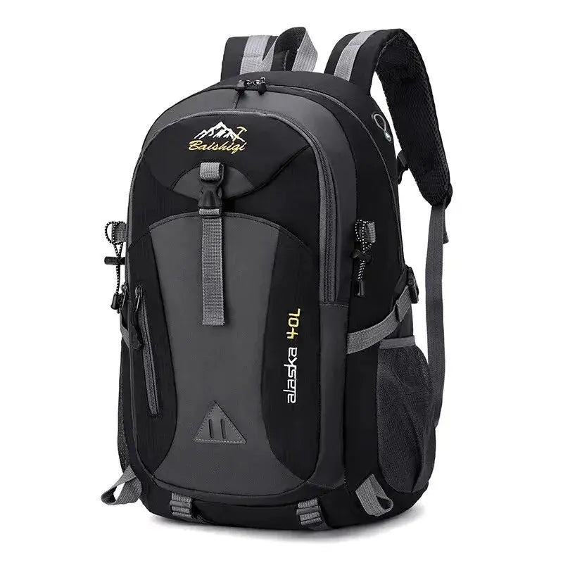 Wasserdichter 40L Outdoor-Rucksack für Trekking & Camping, ideal für Abenteuer.