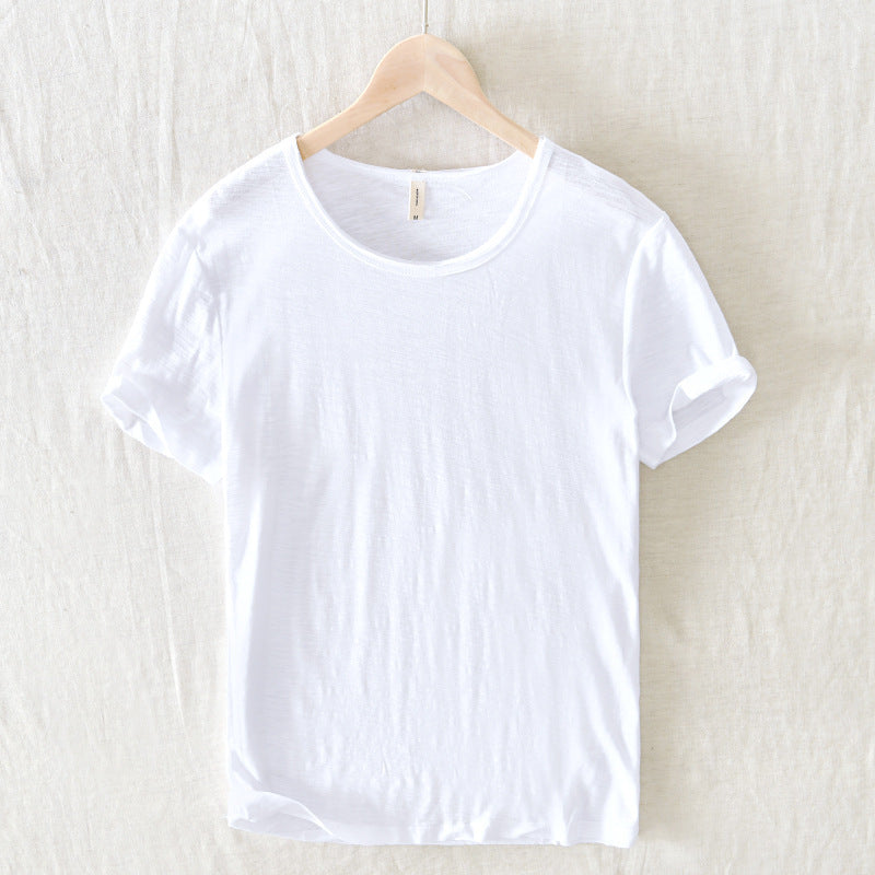 Weißes Herren Basic T-Shirt von Mayer-Boutique. Vielseitiges Kurzarm Shirt für Alltag und Freizeit.