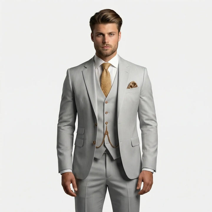 Eleganter Herrenanzug "Yannick" als Slim Fit Dreiteiler. Vielseitig für Business, Hochzeiten & Feiern.